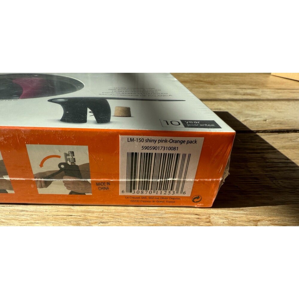 Le Creuset Compact Lever Corkscrew Wine Opener LM150 Shiny Pink NEW - Picture 3 of 3